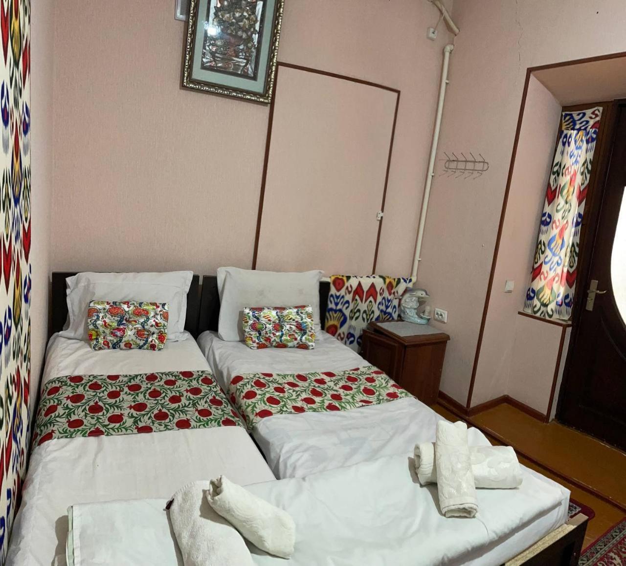 Madina-Mehribon Hotell Buchara Rum bild