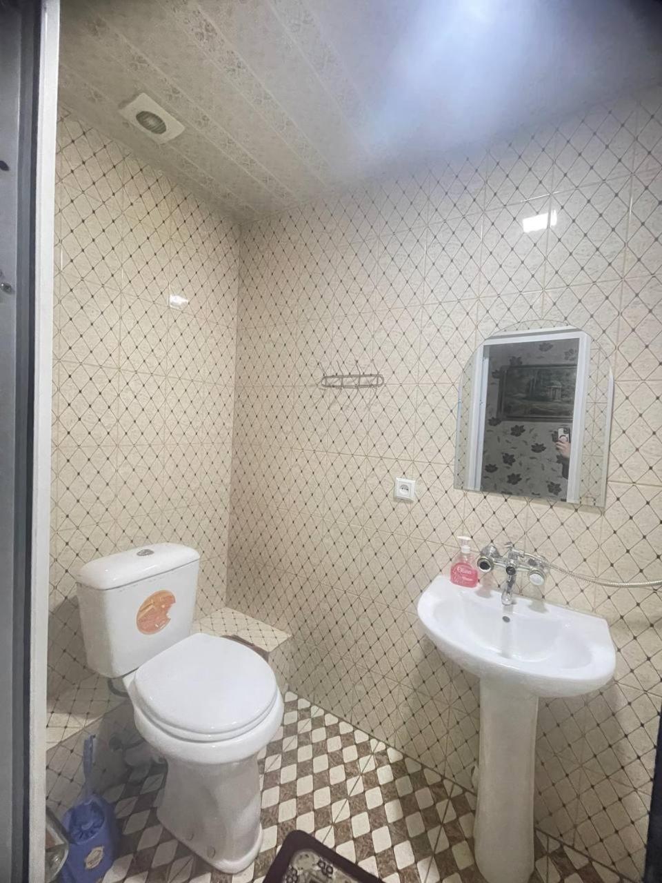 Madina-Mehribon Hotell Buchara Rum bild